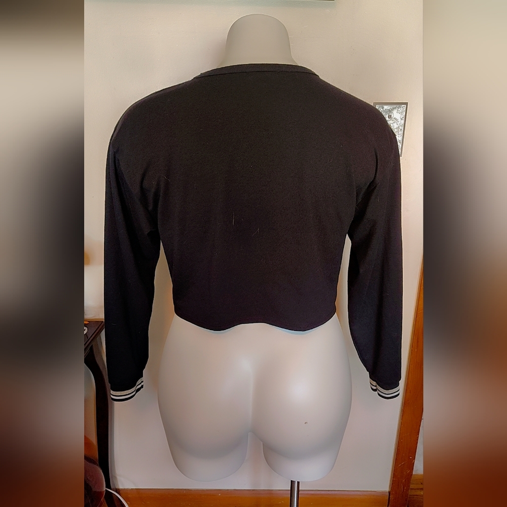 ✨ Papaya Black “SELF MADE” Crop Top ✨ - Picture 4 of 5